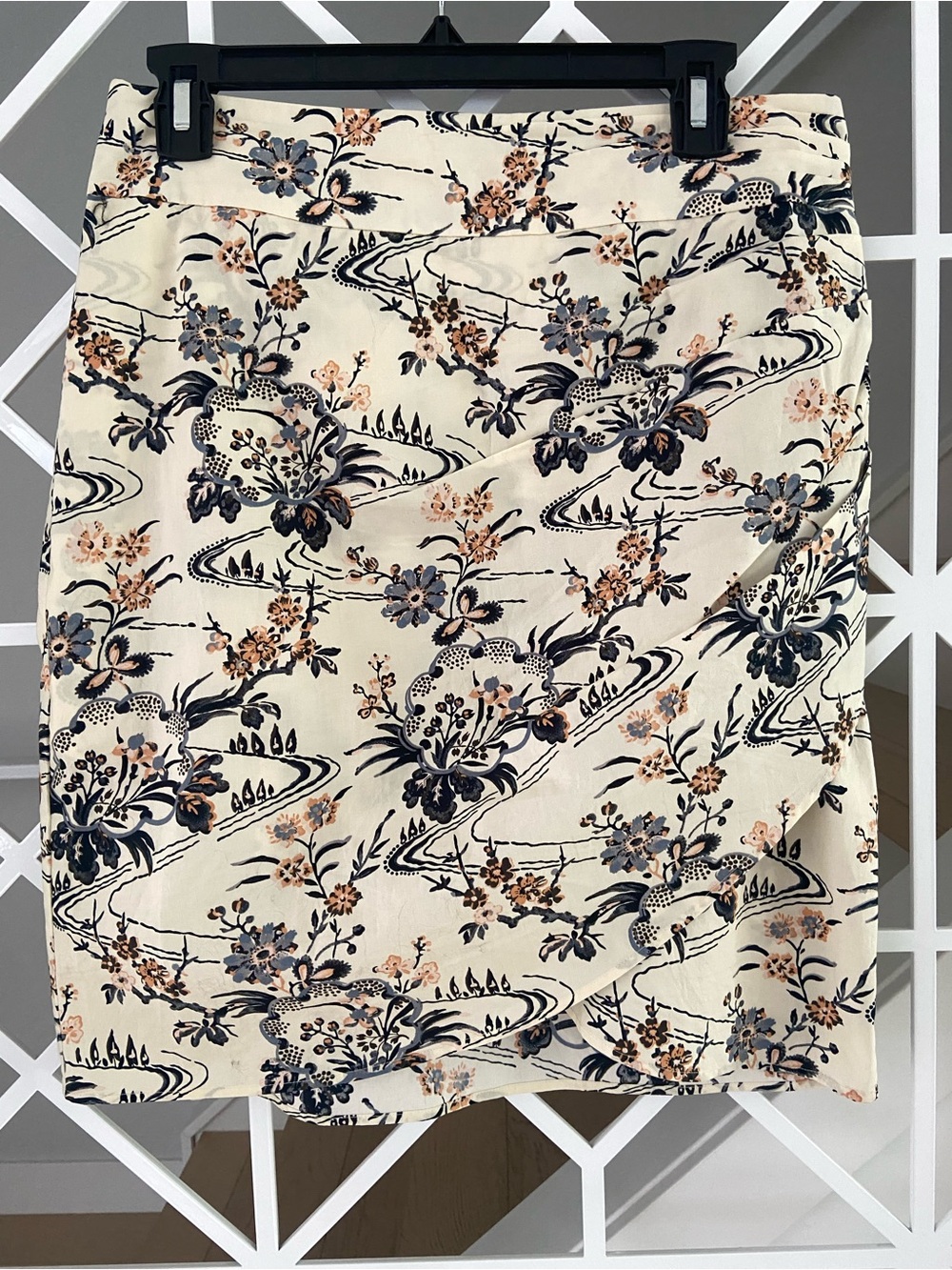 BA&SH Falco Cotton Floral Tulip Skirt Ecru Size 8 High Waist Draped - Picture 2 of 9
